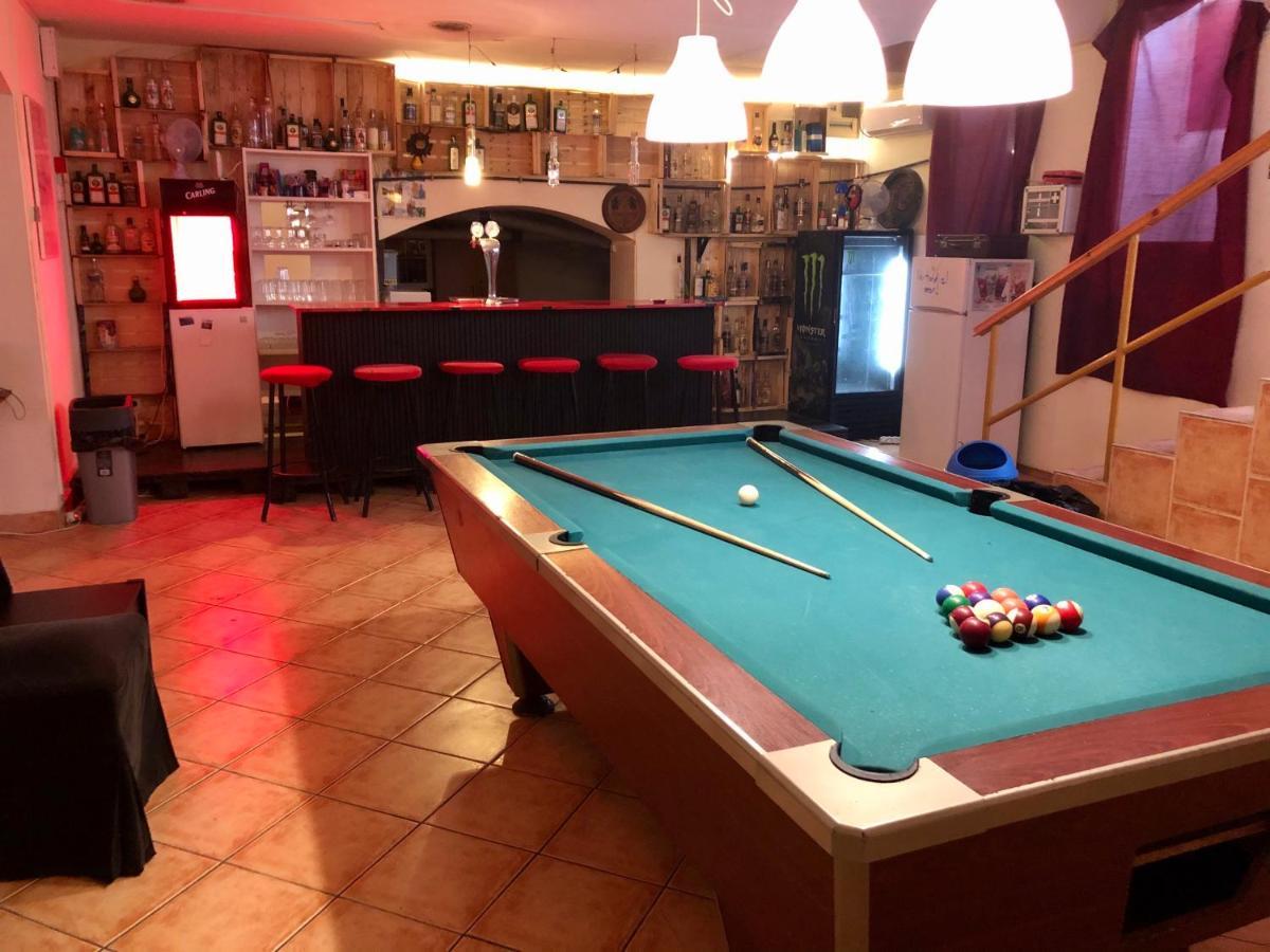 Whole Basement Former Pub3 For Bachelor / Bachelorette Party Budapest Exterior photo